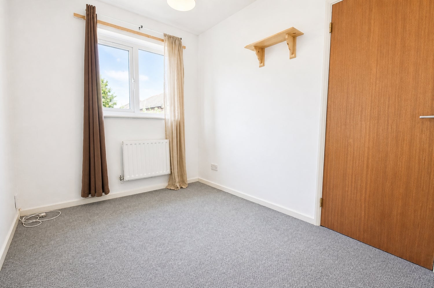 Flat Hedge End in Collingtree