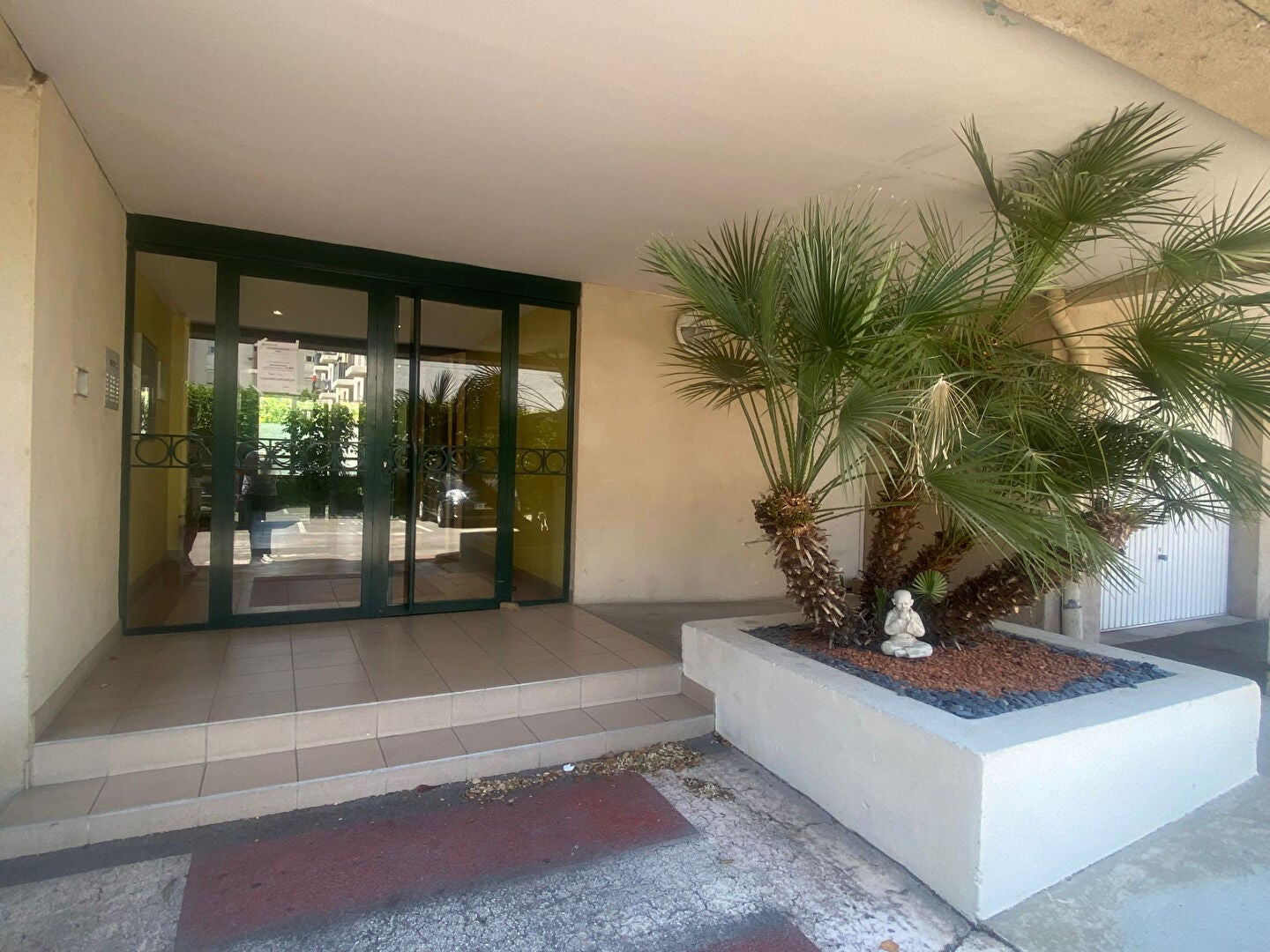 Flat Cours Émile Zola in L'Isle-sur-la-Sorgue