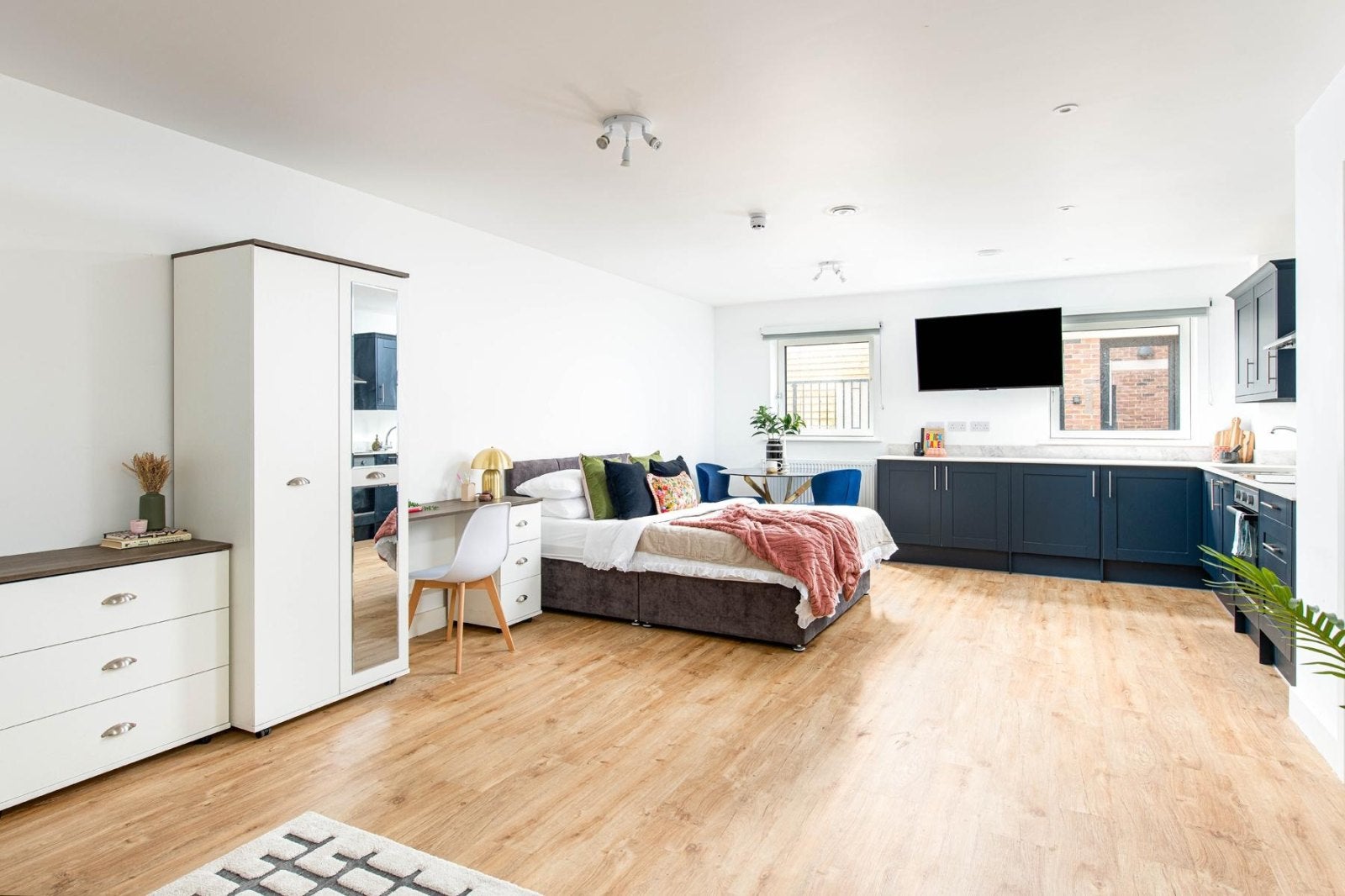 Room West Street in Bristol