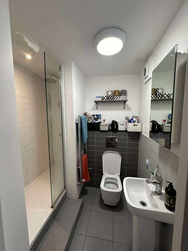Room Highbury Grove in Greater London
