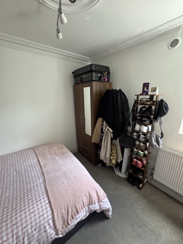 Room Highbury Grove in Greater London