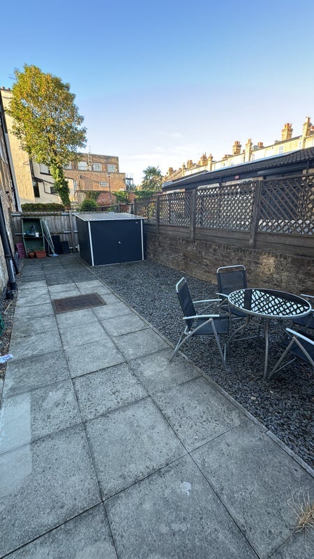 Room Highbury Grove in Greater London