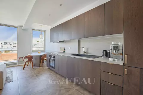 Flat Rue Raynouard in Paris