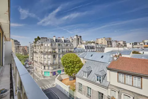 Flat Rue Raynouard in Paris
