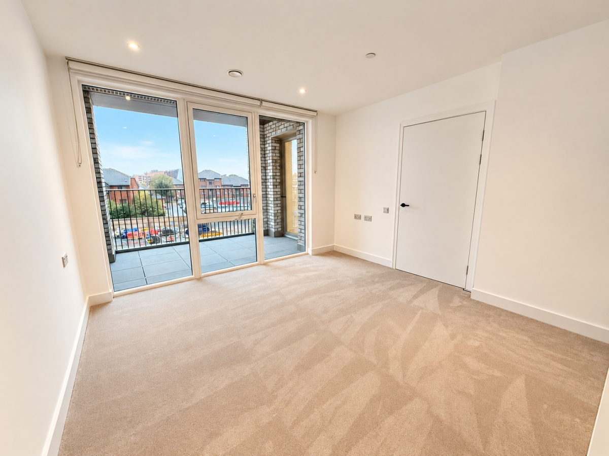 Flat Nile Street in Greater London