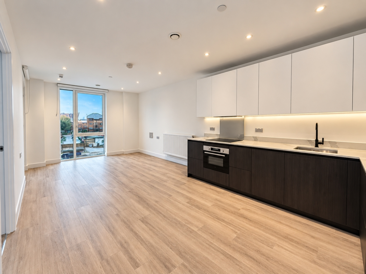 Flat Nile Street in Greater London