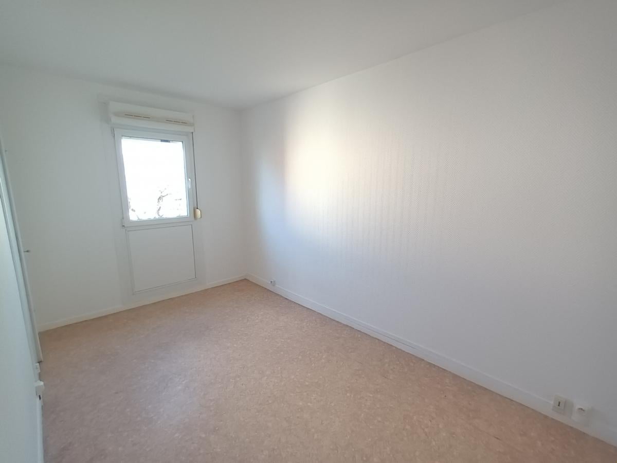 Flat Rue Desbureaux in Reims