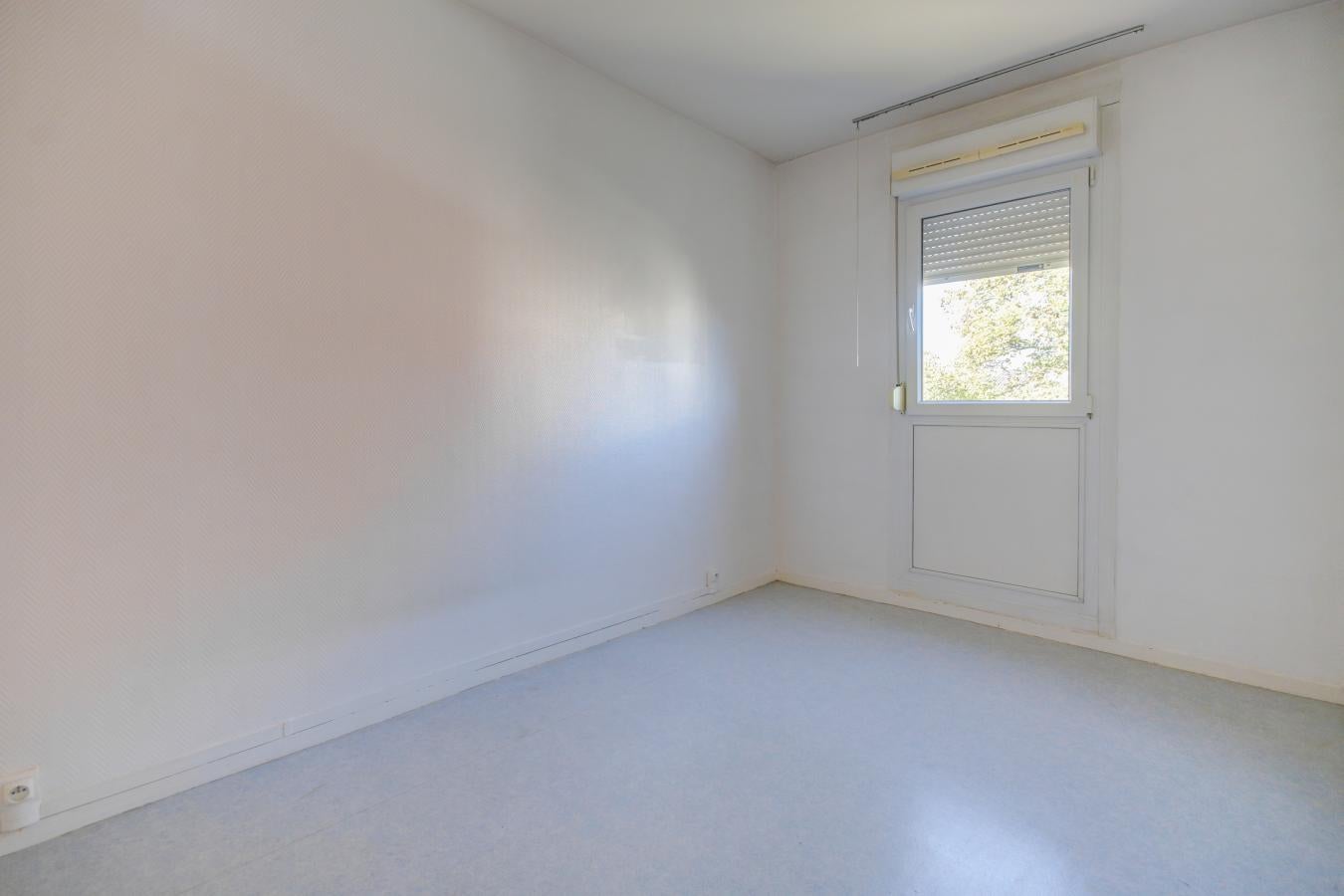 Flat Rue Desbureaux in Reims