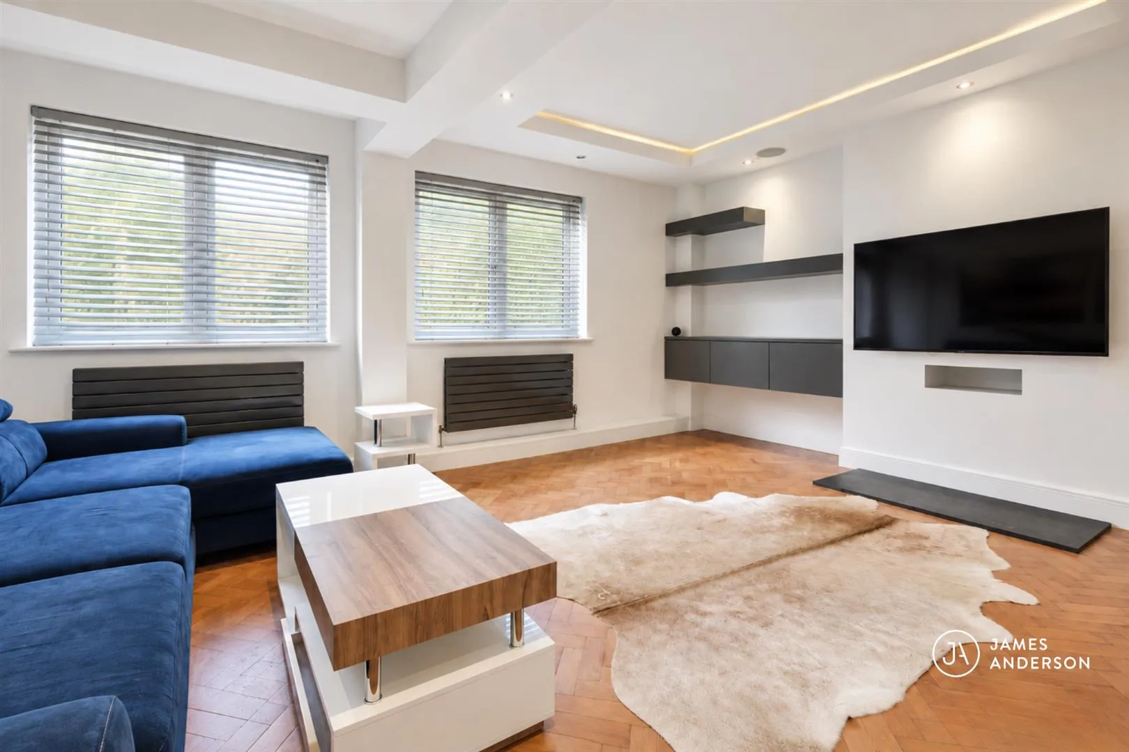 Flat Dryburgh Road in Greater London