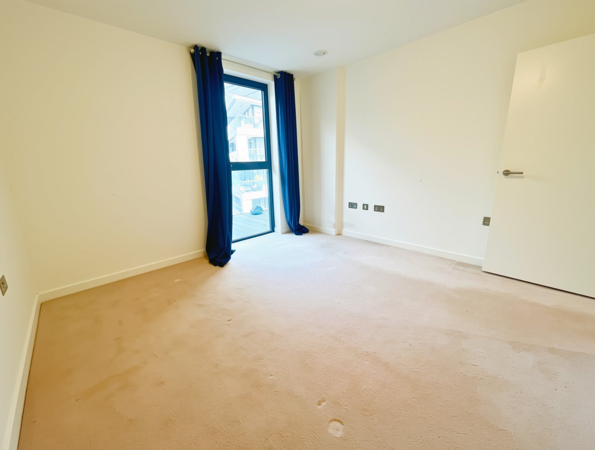 Flat Hazel Lane in Greater London