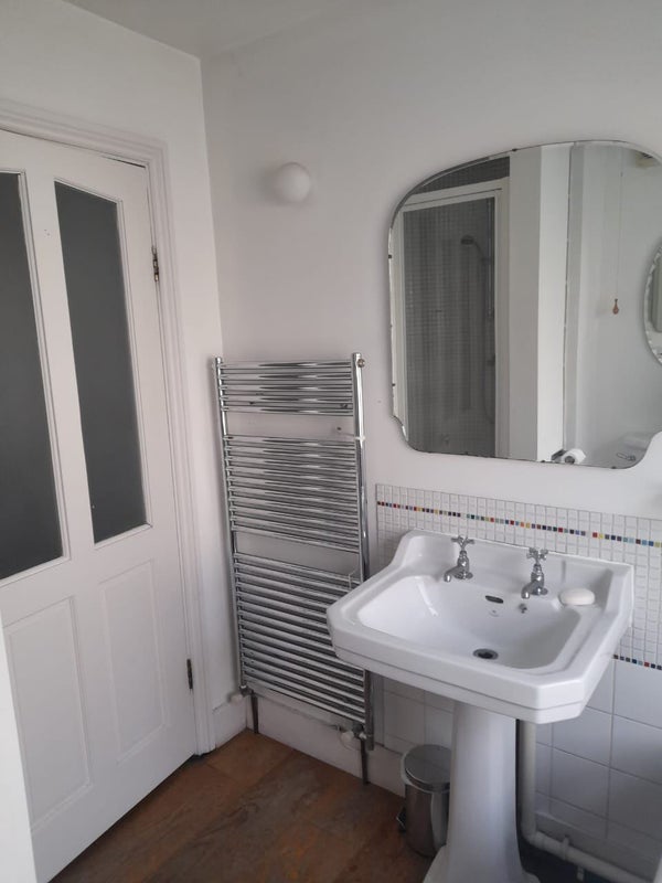 Room Ashfield Street in Greater London