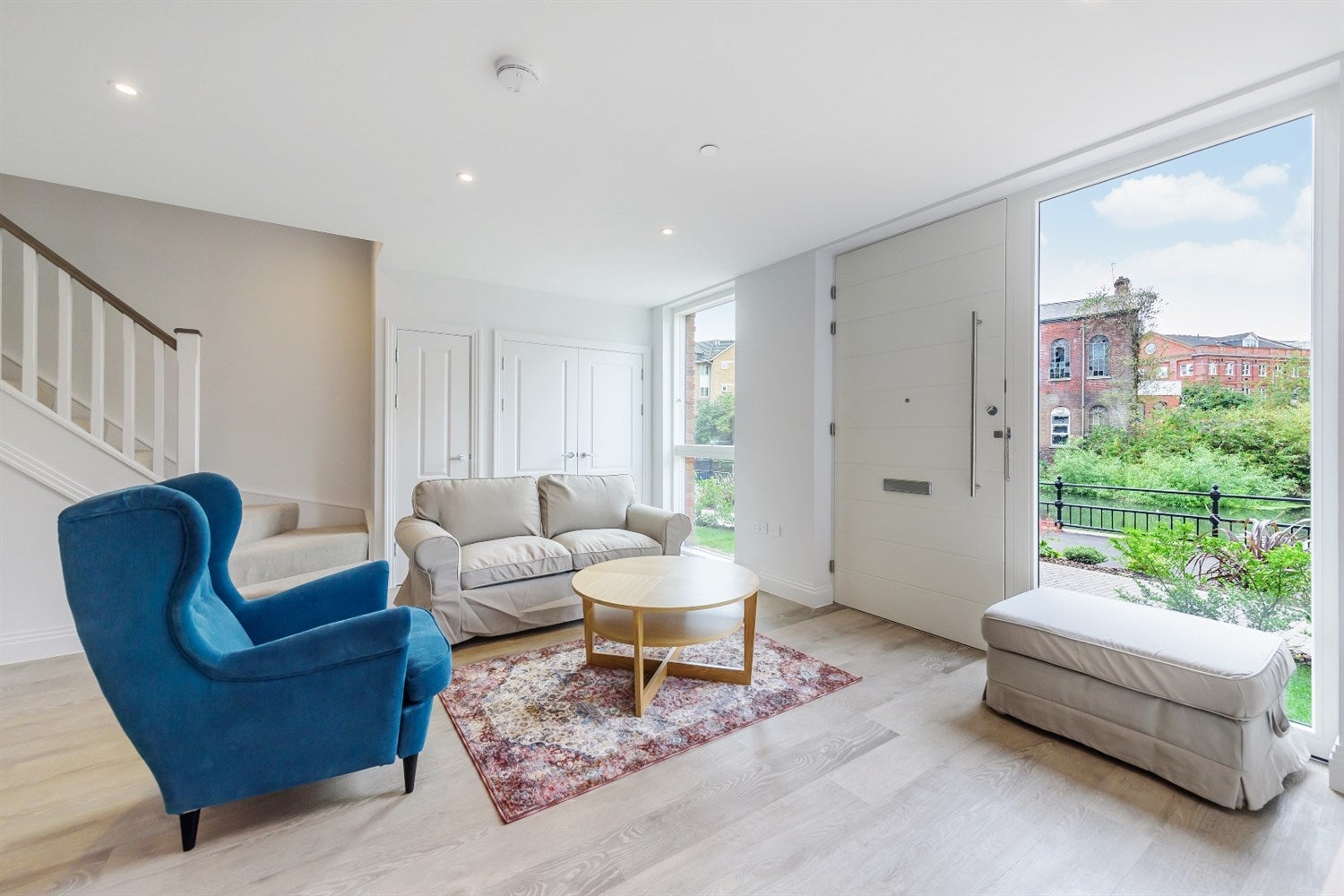 Flat Joseph Huntley Walk in Reading