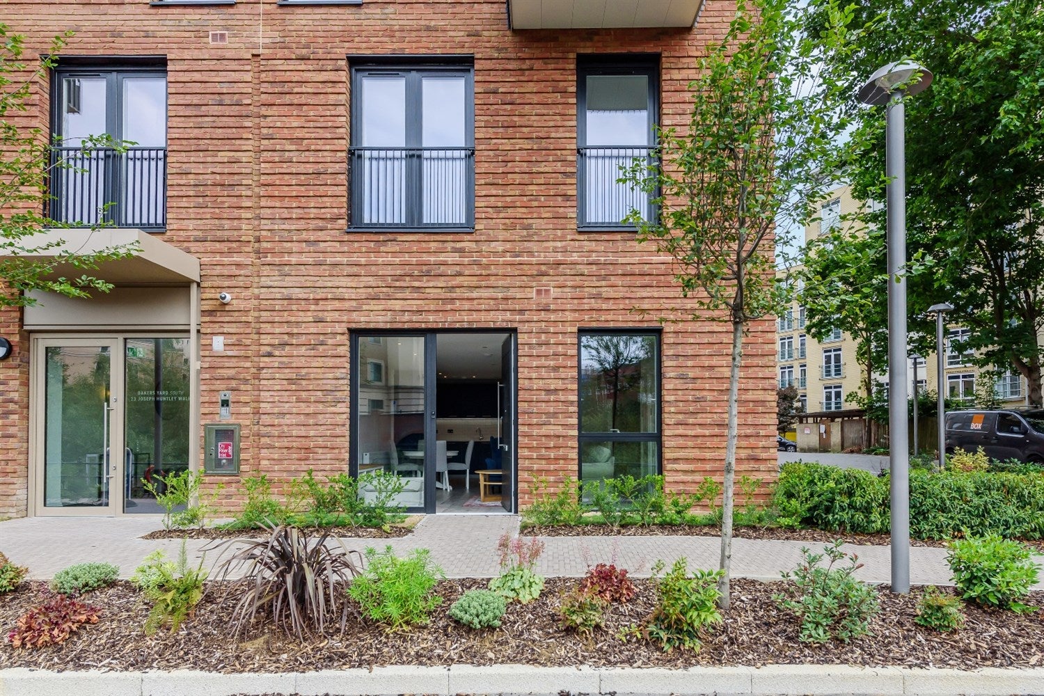 Flat Joseph Huntley Walk in Reading