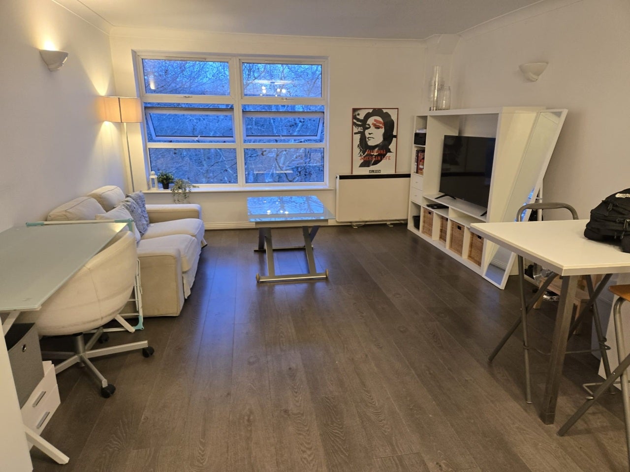 Flat Worgan Street in Greater London