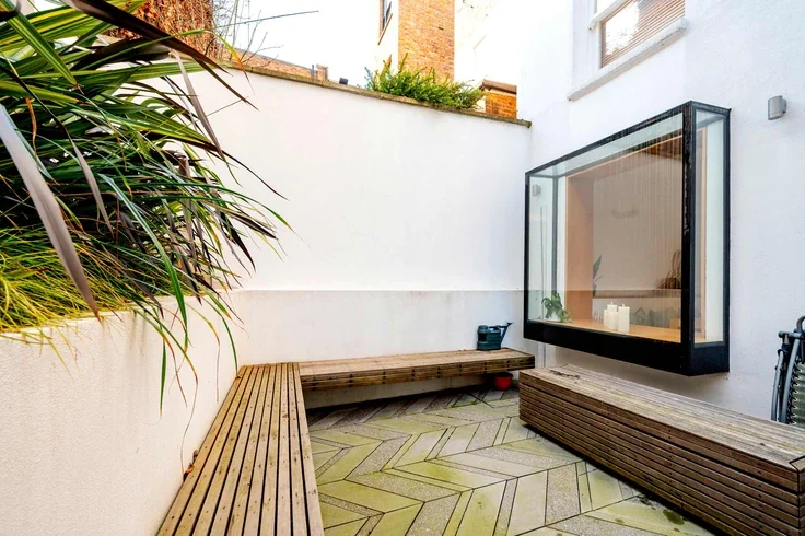 Flat Westbourne Park Road in Greater London