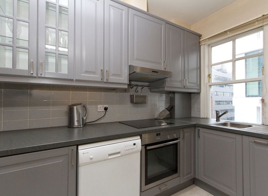 Flat Minories in City of London