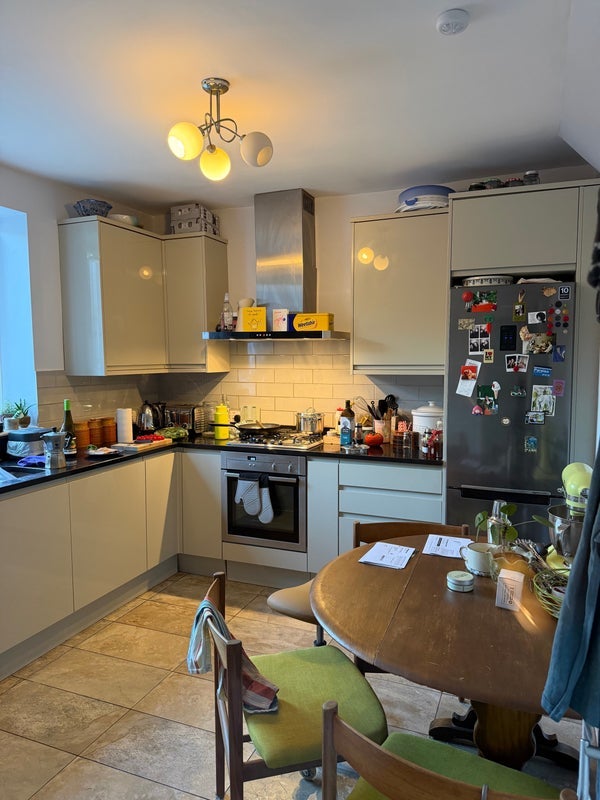 Room Forest Grove in Greater London
