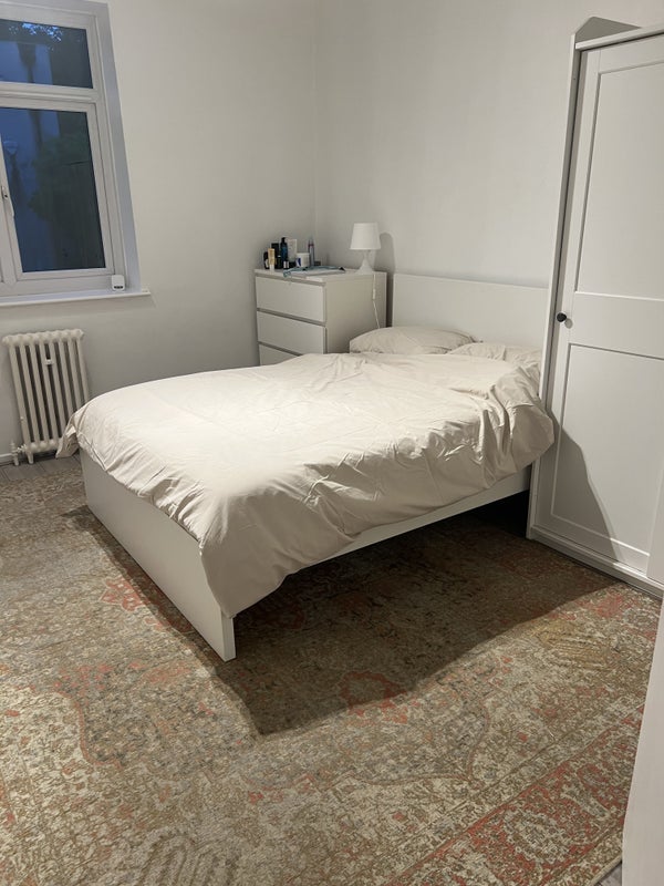 Flat Wellesley Court in City of Westminster
