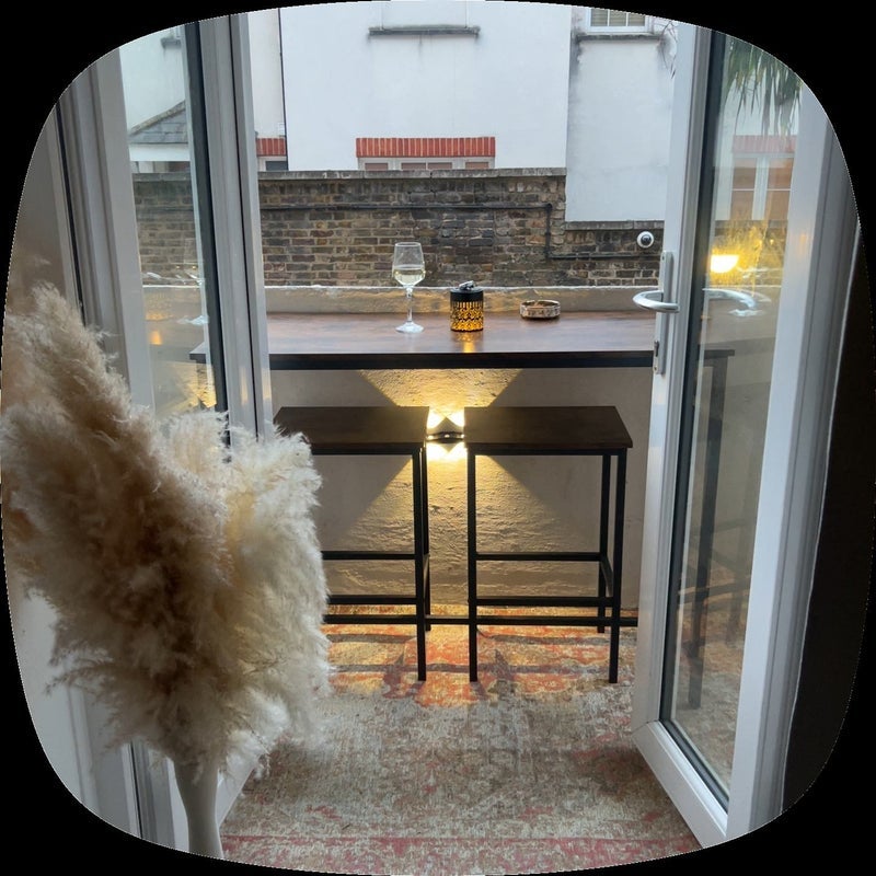 Flat Wellesley Court in City of Westminster