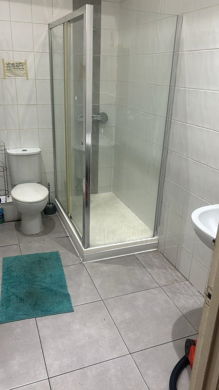 Room Holdenhurst Road in Bournemouth