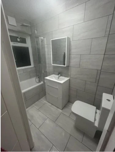 Room Rosehill Avenue in Greater London
