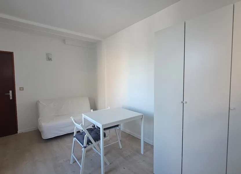 Flat Rue Grande in Fontainebleau