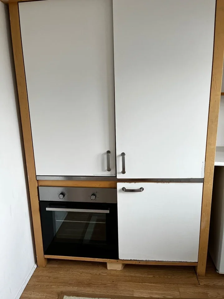Room Belgrave Avenue in Watford