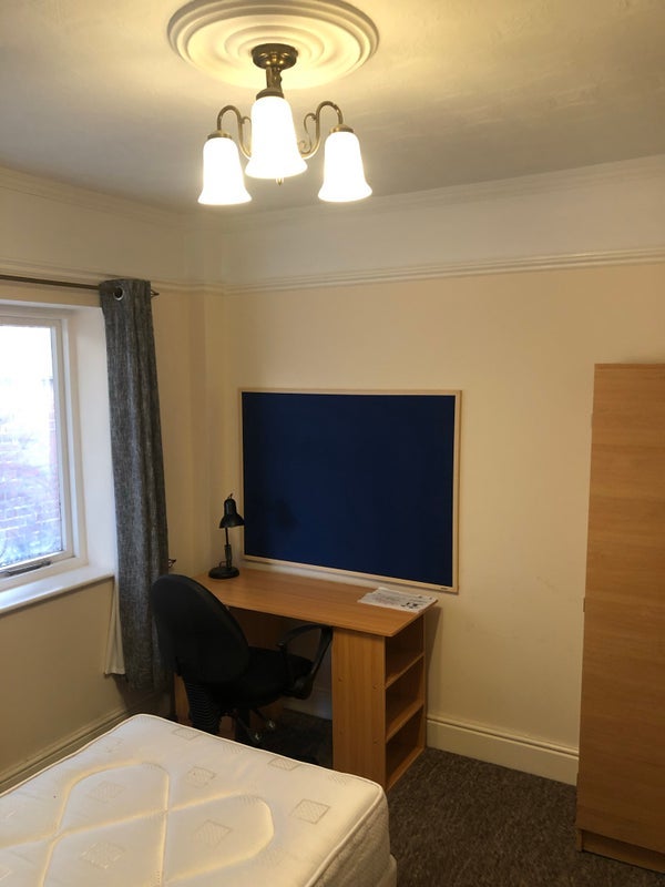Room St Andrews Street North in West Suffolk
