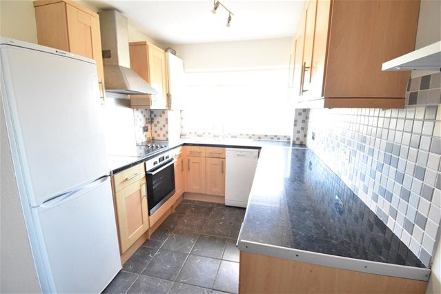 Flat Cranes Drive in Greater London