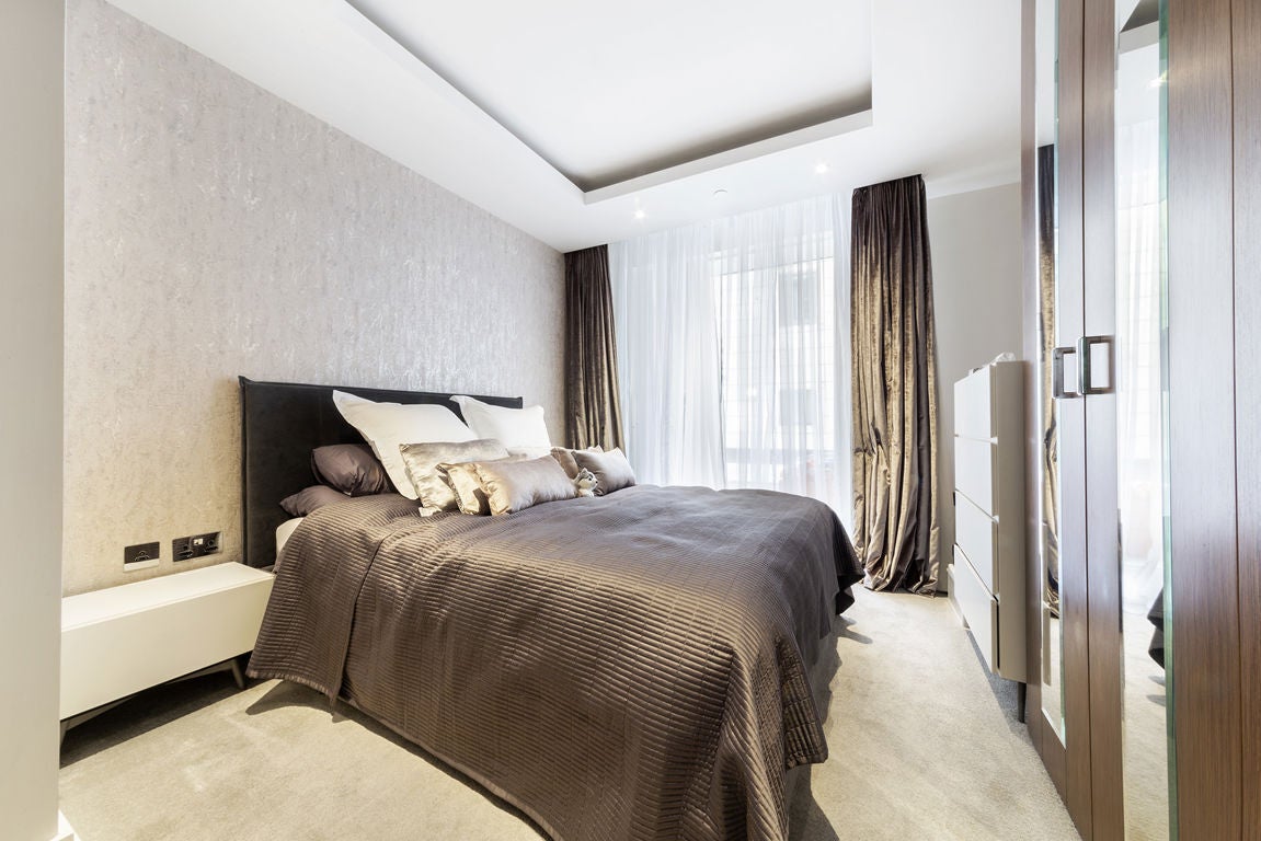 Flat Milford Lane in City of Westminster