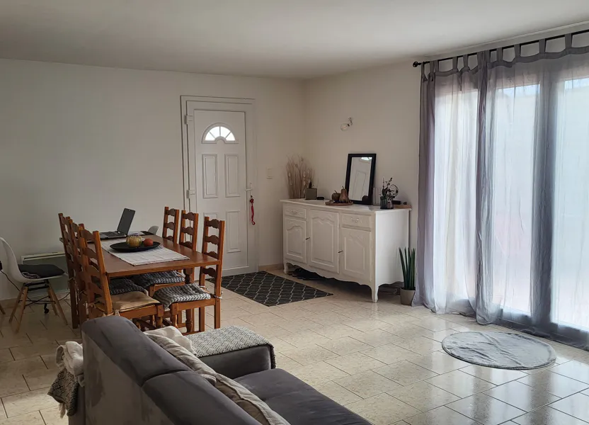 Flat Rue de la Savournine in Villelaure
