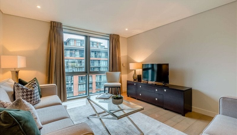 Flat Hermitage Street in City of Westminster