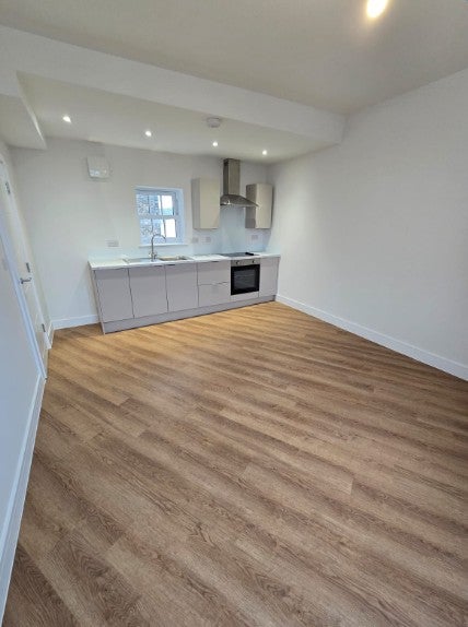 Flat Russell Street in Borough of Swale