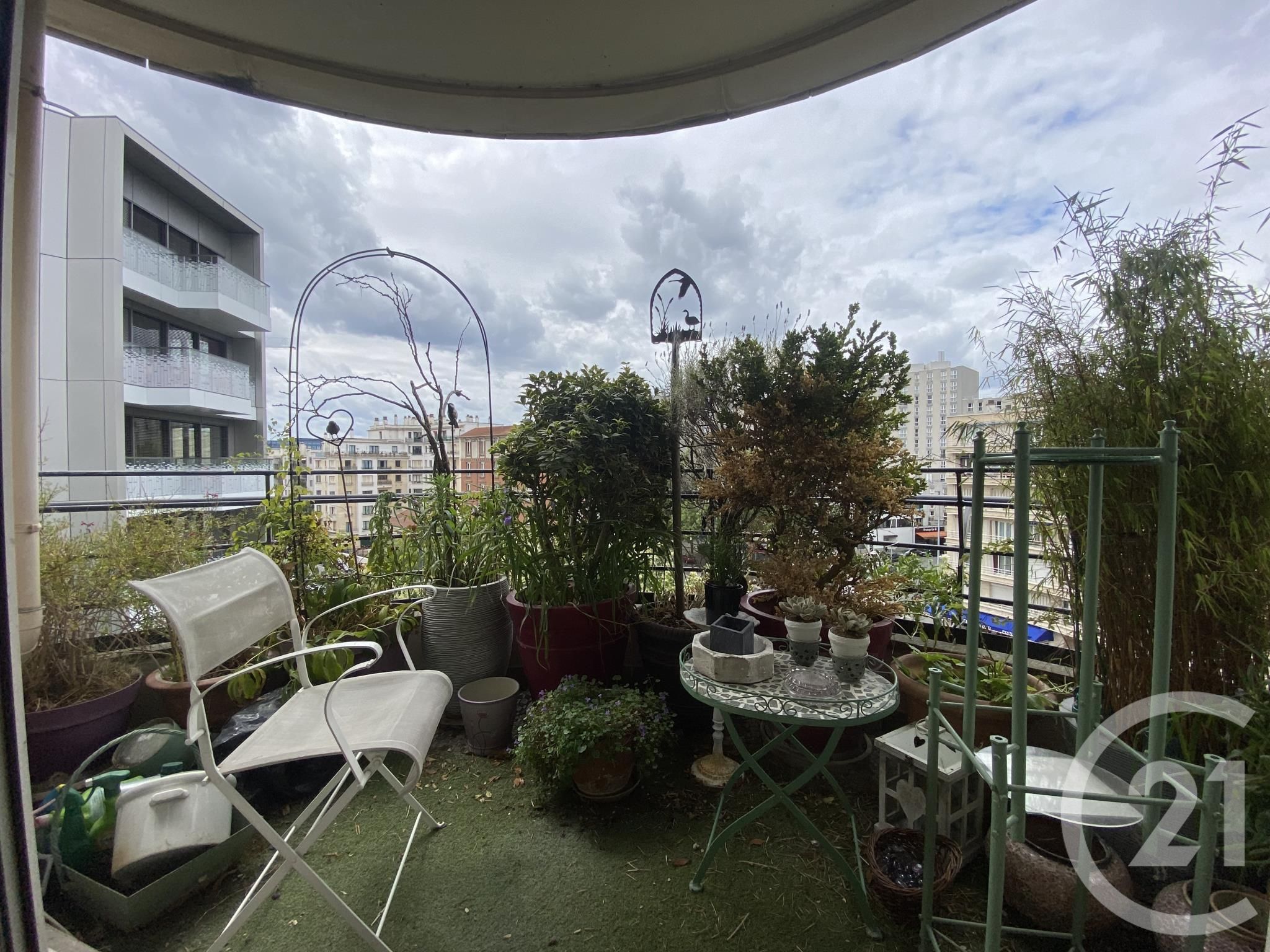 Flat Rue Victor Hugo in Issy-les-Moulineaux