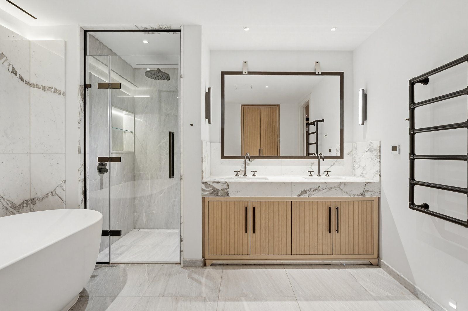 Flat Brompton Road in Greater London