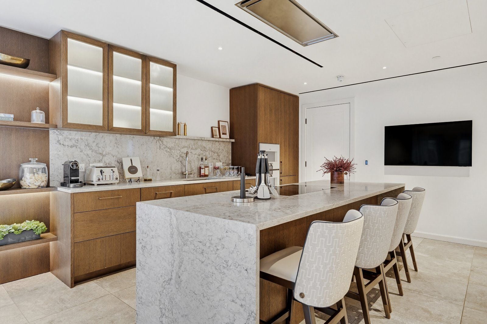 Flat Brompton Road in Greater London