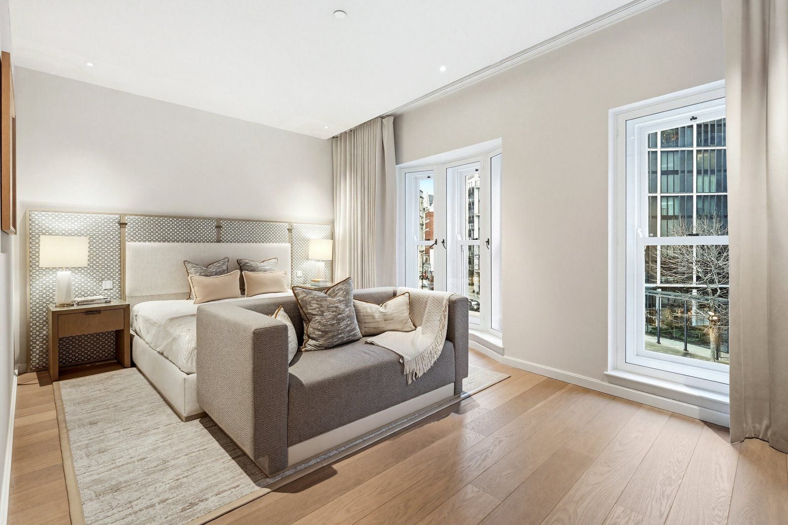 Flat Brompton Road in Greater London