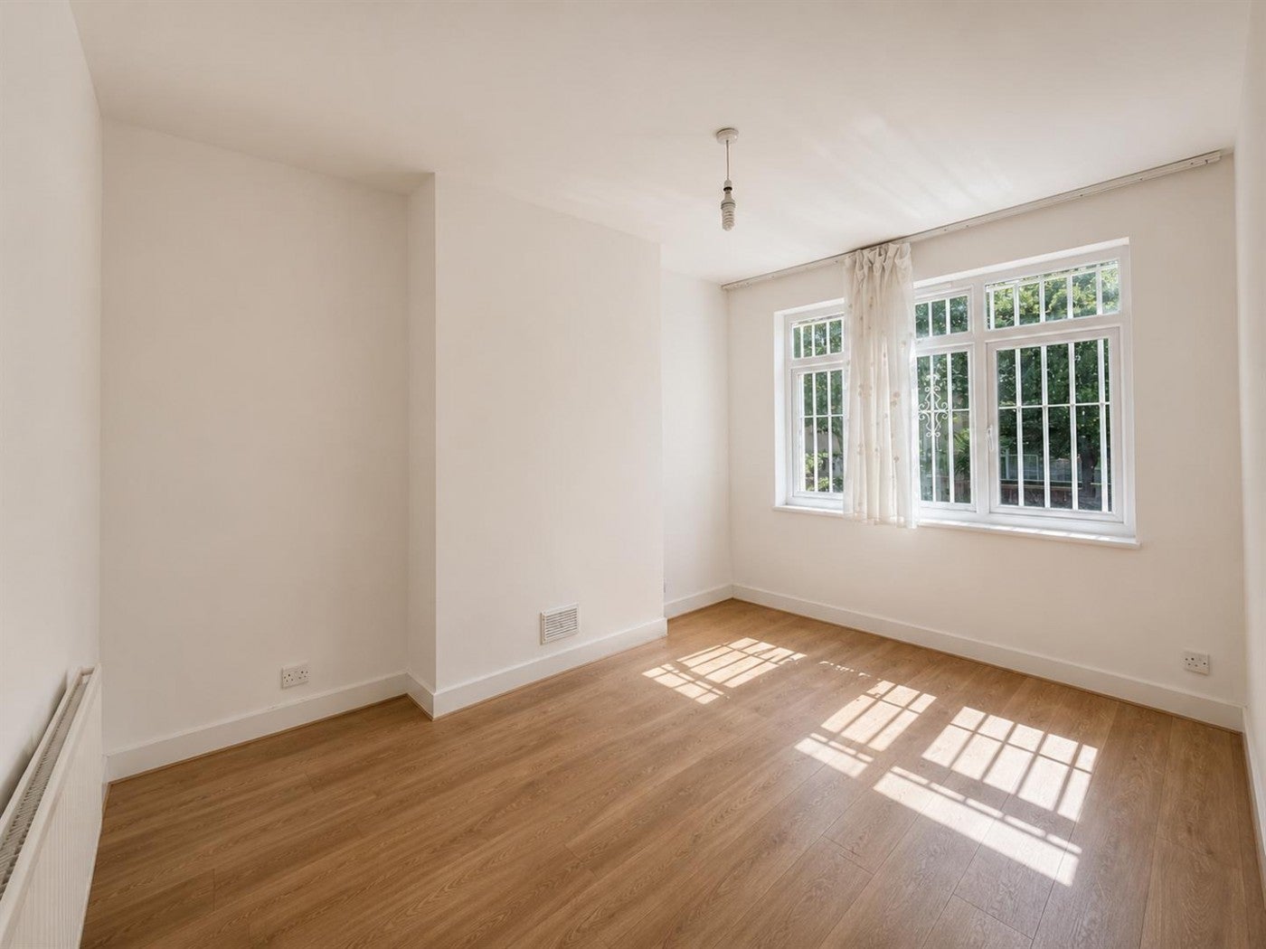Flat Billet Road in Greater London