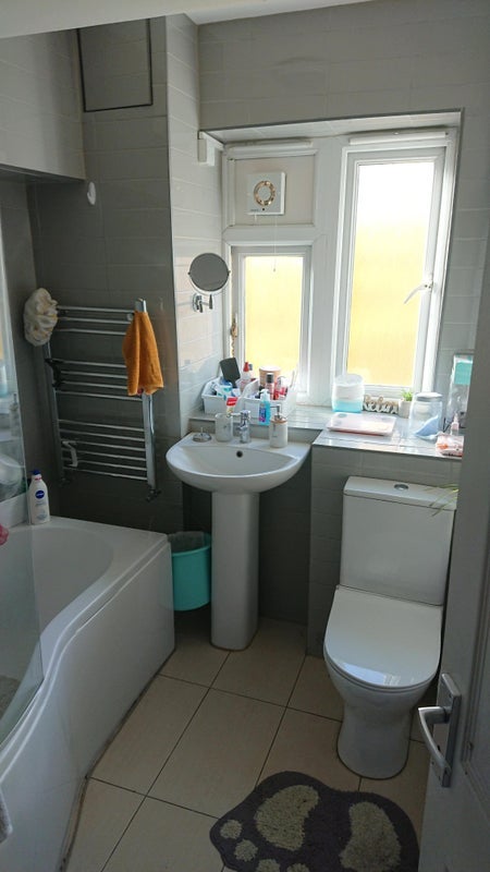 Room Basingdon Way in Greater London
