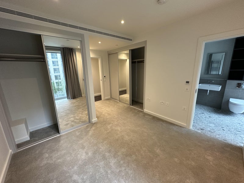 Room New Mill Road in Greater London