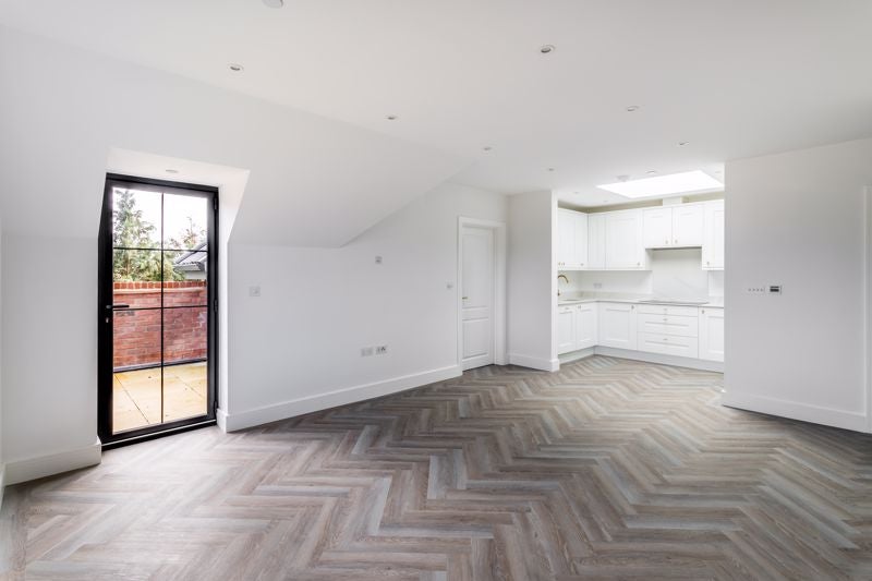 Flat Cheam Road in Epsom and Ewell