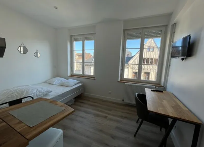 Flat Place Saint-Antoine in Compiègne