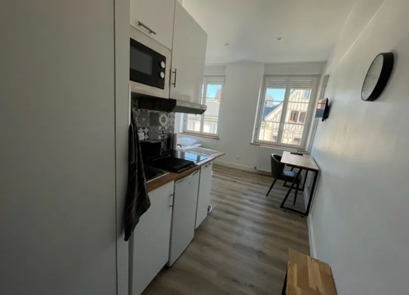 Flat Place Saint-Antoine in Compiègne