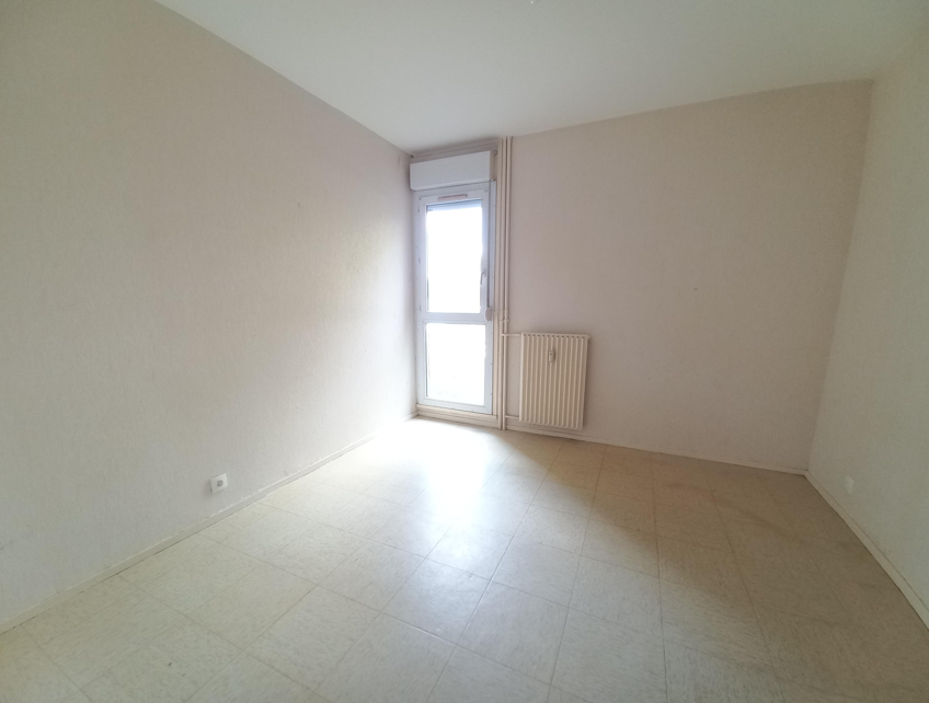 Flat Rue du Président René Coty in Montceau-les-Mines