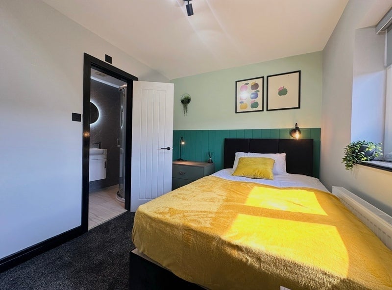 Room Collingwood Road in Basildon