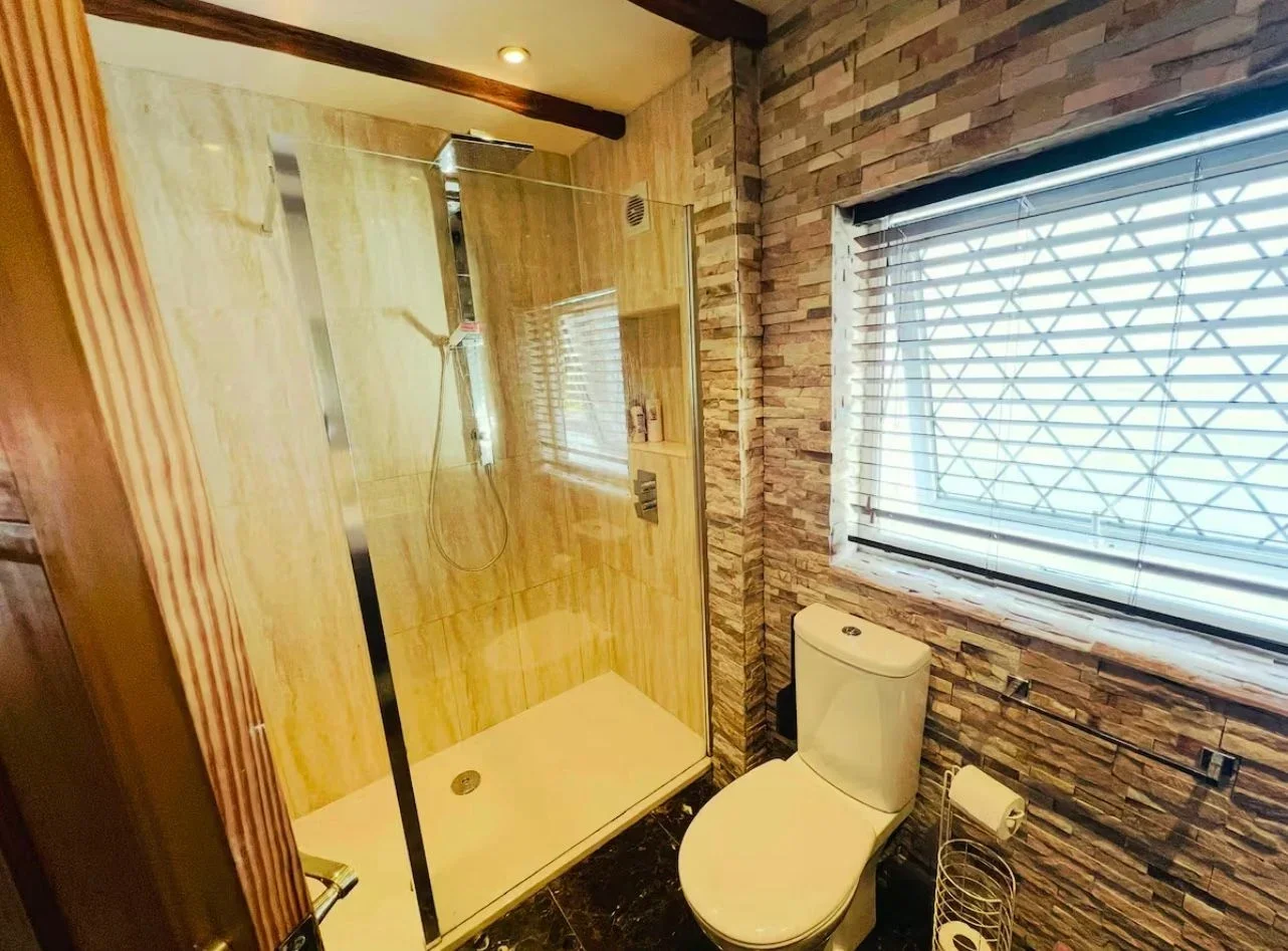 Room Norbury Hill in Greater London