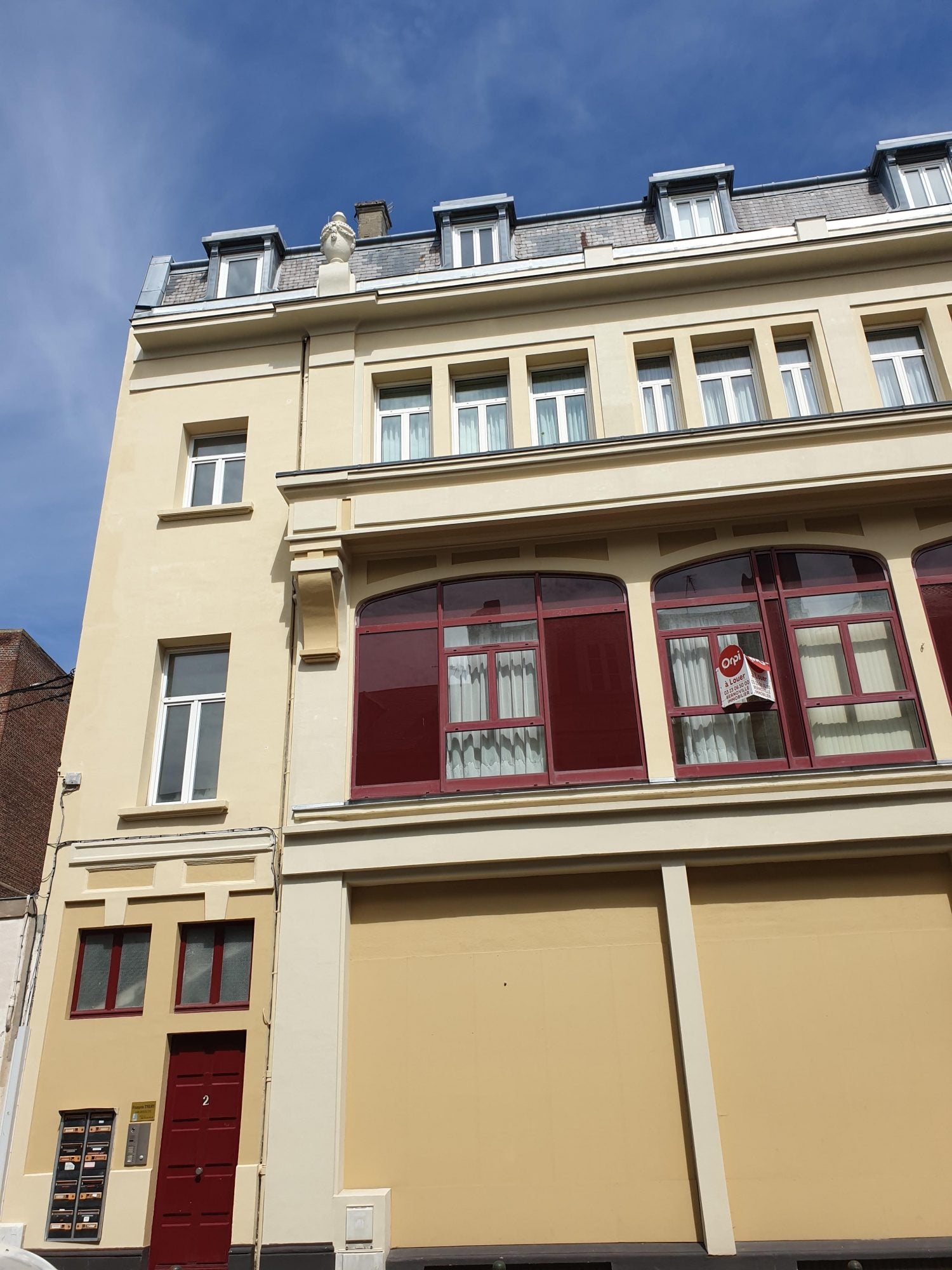 Appartement Place de l'Hôtel de Ville à Saint-Quentin