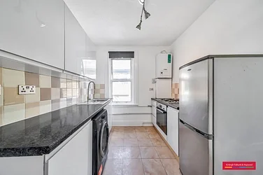 Flat Imperial Road in Greater London