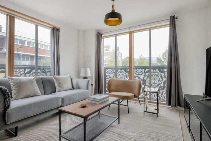 Flat Buckland Street in Greater London