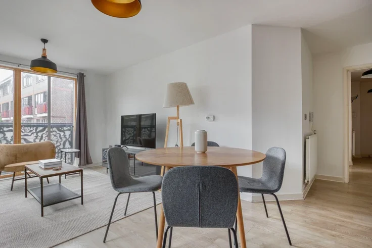 Flat Buckland Street in Greater London